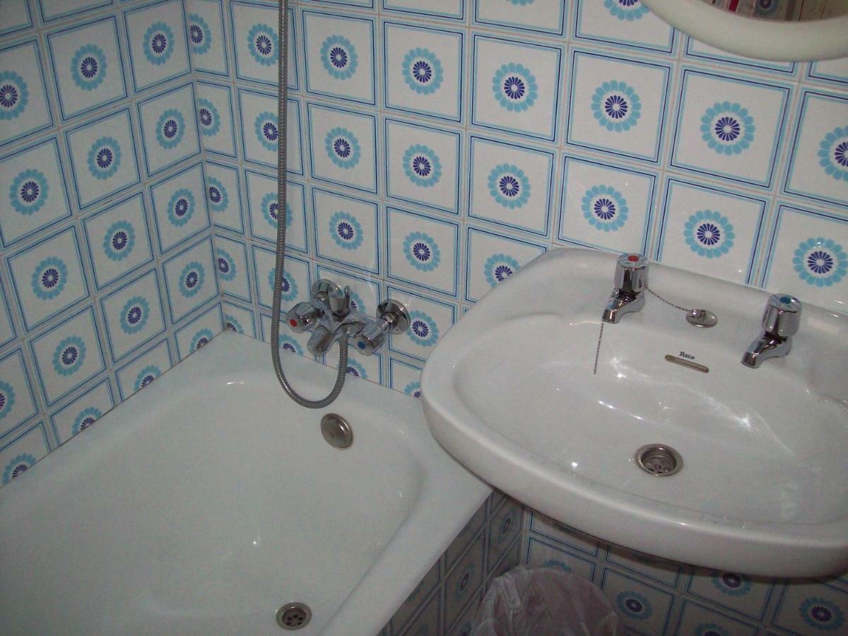 Pension Los Pinos Gijon Exterior photo